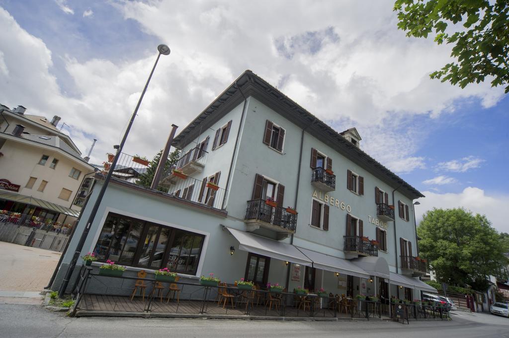 Tabor Apartahotel 3*